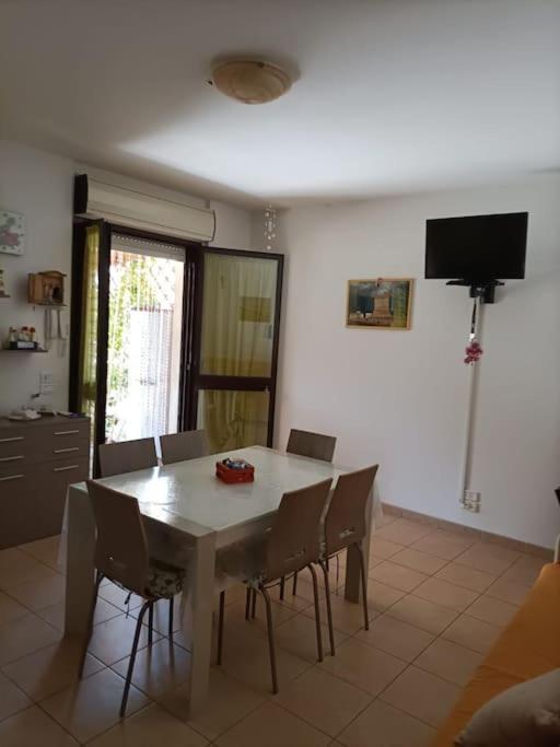 Casa Con Giardino A Pochi Passi Dalla Apartamento Vasto