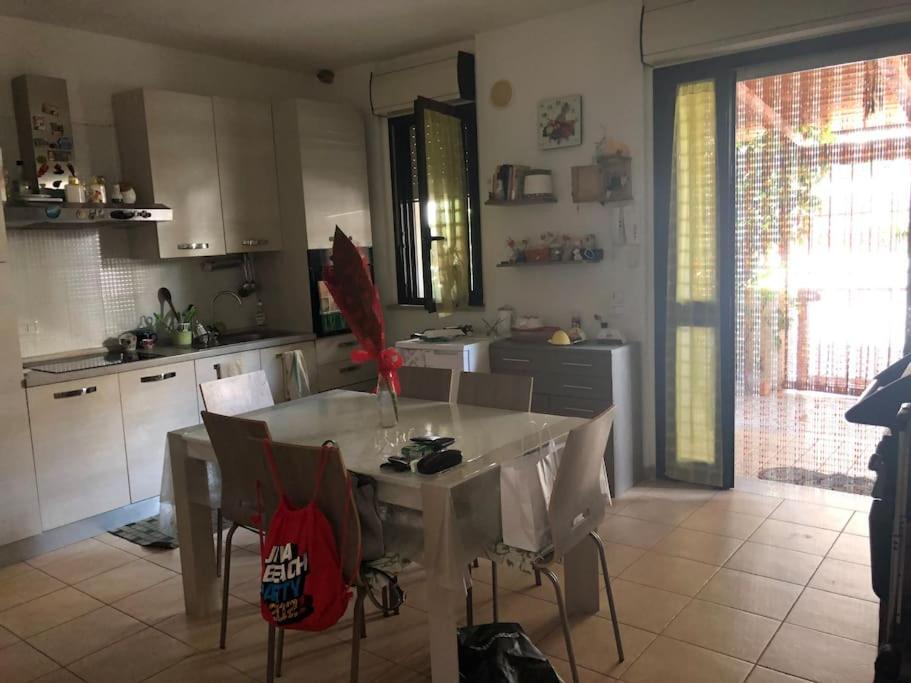 Casa Con Giardino A Pochi Passi Dalla *
